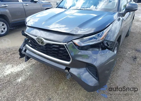 2021 Toyota Highlander L z USA, uszkodzony, nr VIN 5TDCZRAH6MS538197